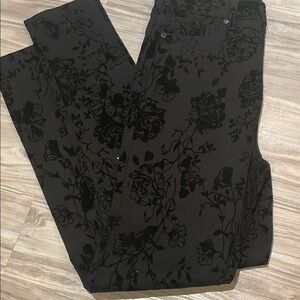 DG2 Diane Gilman Rose Studded Skinny Jeans Sz 12T Tall NWT